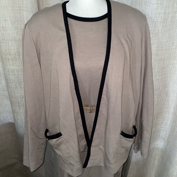 Vintage 80’s Career Dress and Jacket 20 - Picture 8 of 16